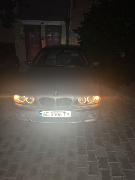 Продам бмв е39 520i
