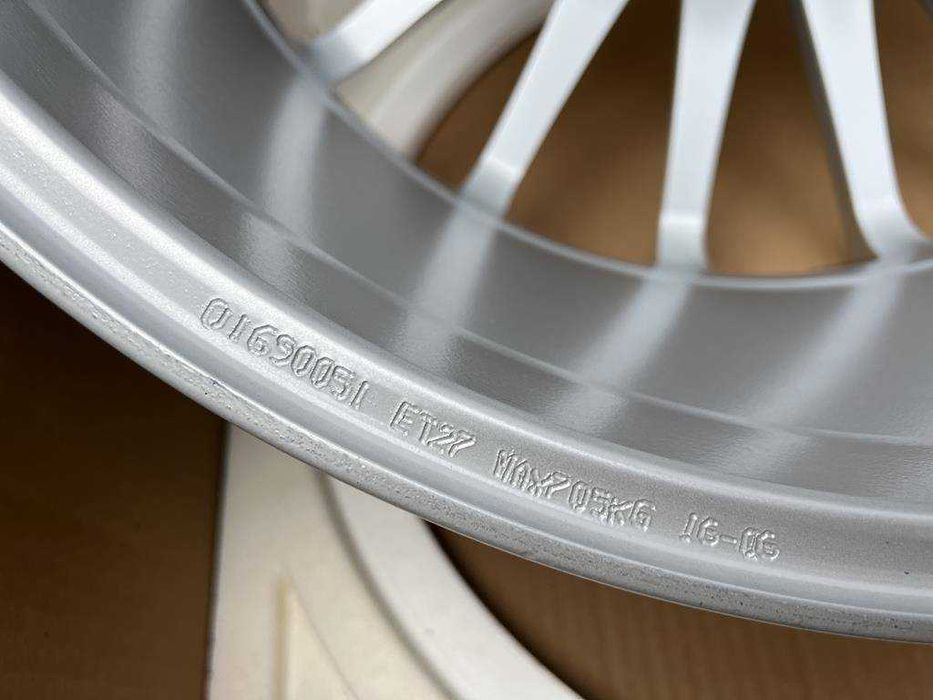 Felga aluminiowa 19cali Peugeot 407 Citroen C5 C6 5x108 ET27 P9012