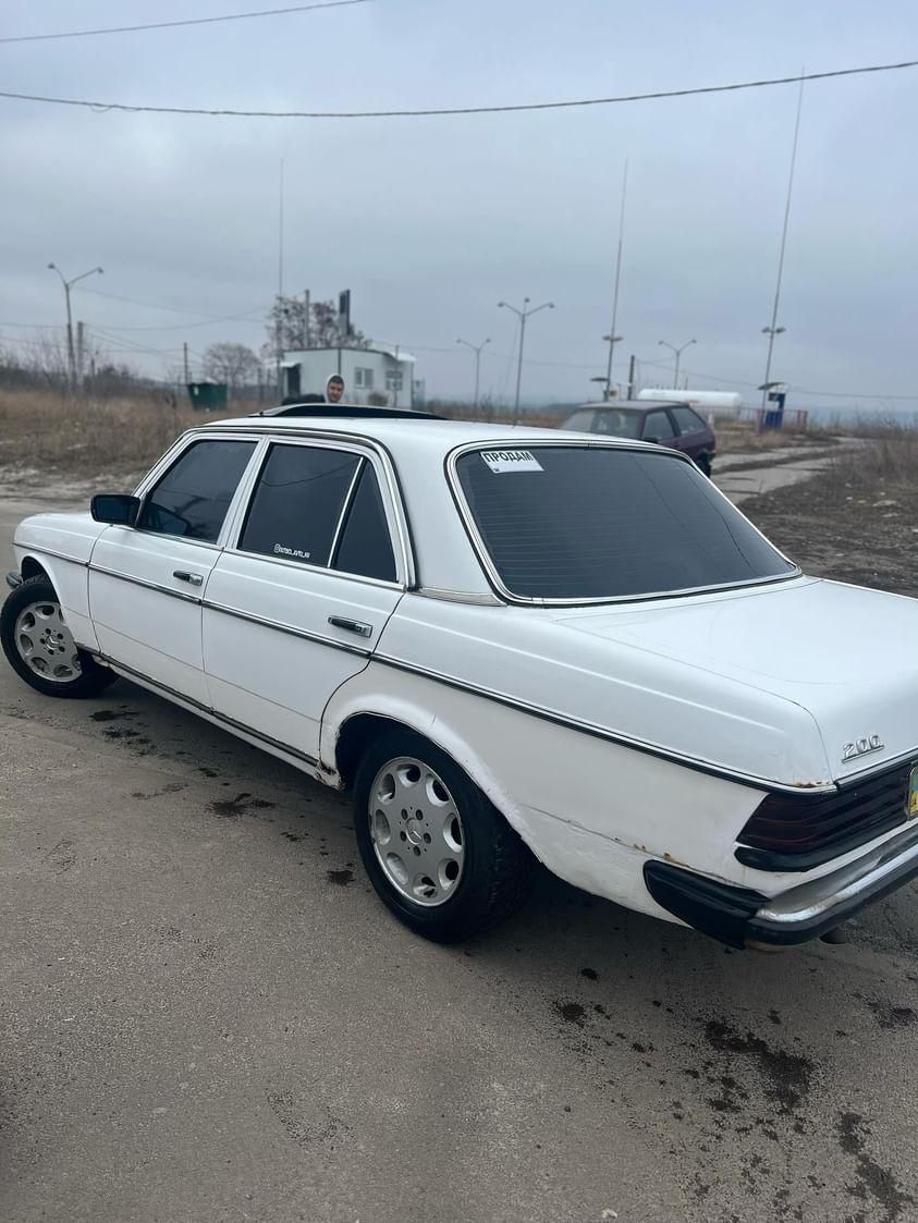 Продам легенду Mercedes w123