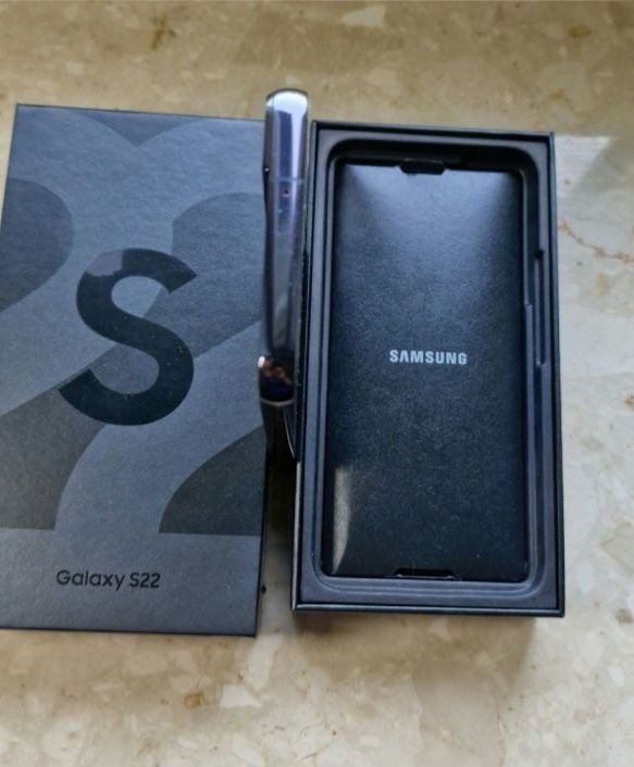 Samsung S22 5G - 8/256Гб, 6.1" офіційний, 2 сім + еСім!