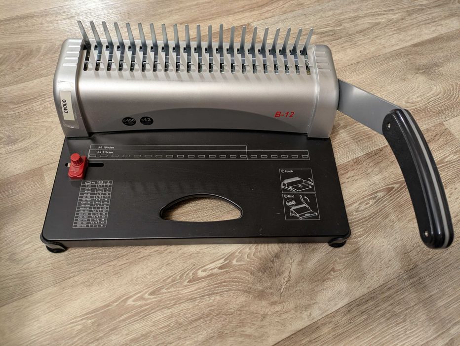 Біндер В-12 та пластикові пружини