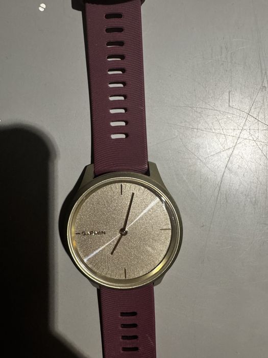 Garmin vivomove style