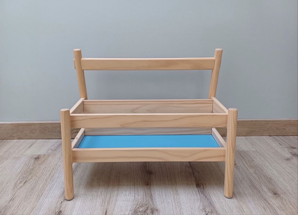 Regal na ksiazeczki Flisat