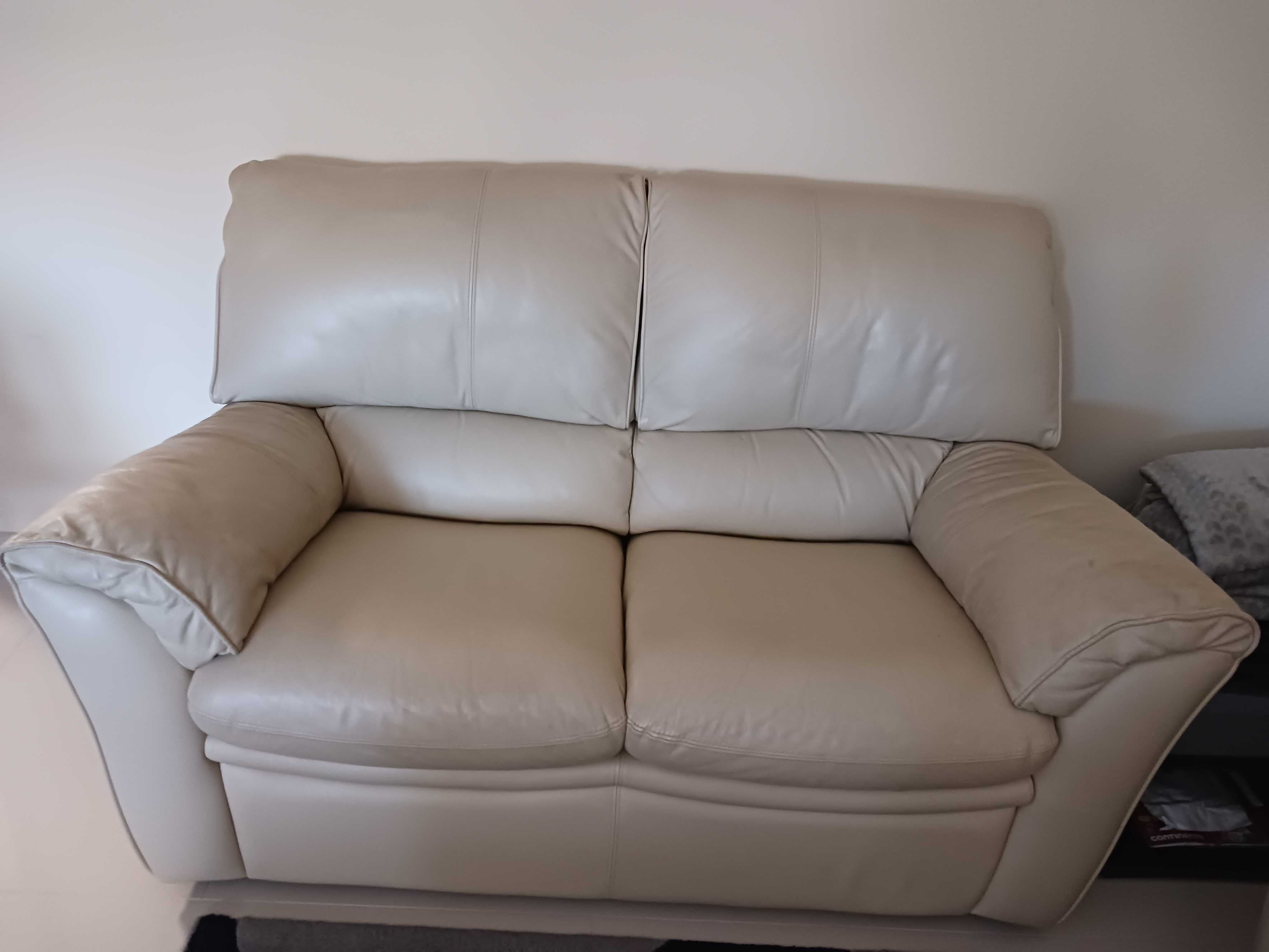 Vendo Sofás Chateau d’Ax | Pele| Chaise Long 3 lugares +Sofá 2 lugares