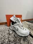 Nike initiatie 39 розмір