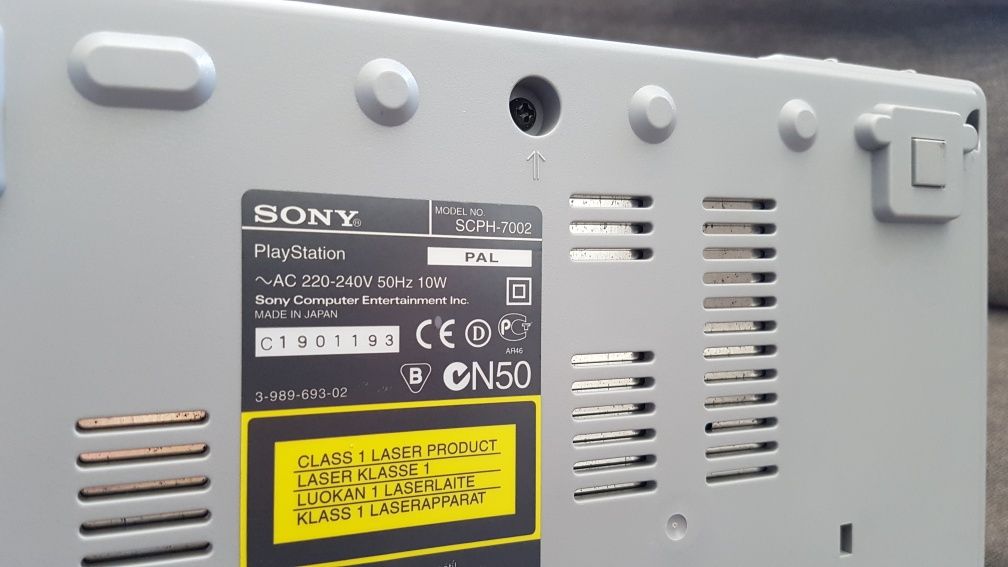 Playstation, SCPH-7002