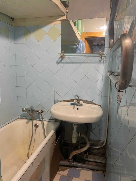 Заболотного/Добровольского, жилая 2 комнатная квартира