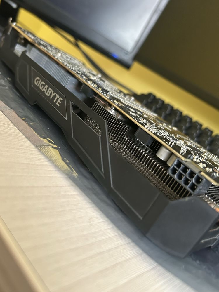 Karta graficzna gtx 1070 gigabyte