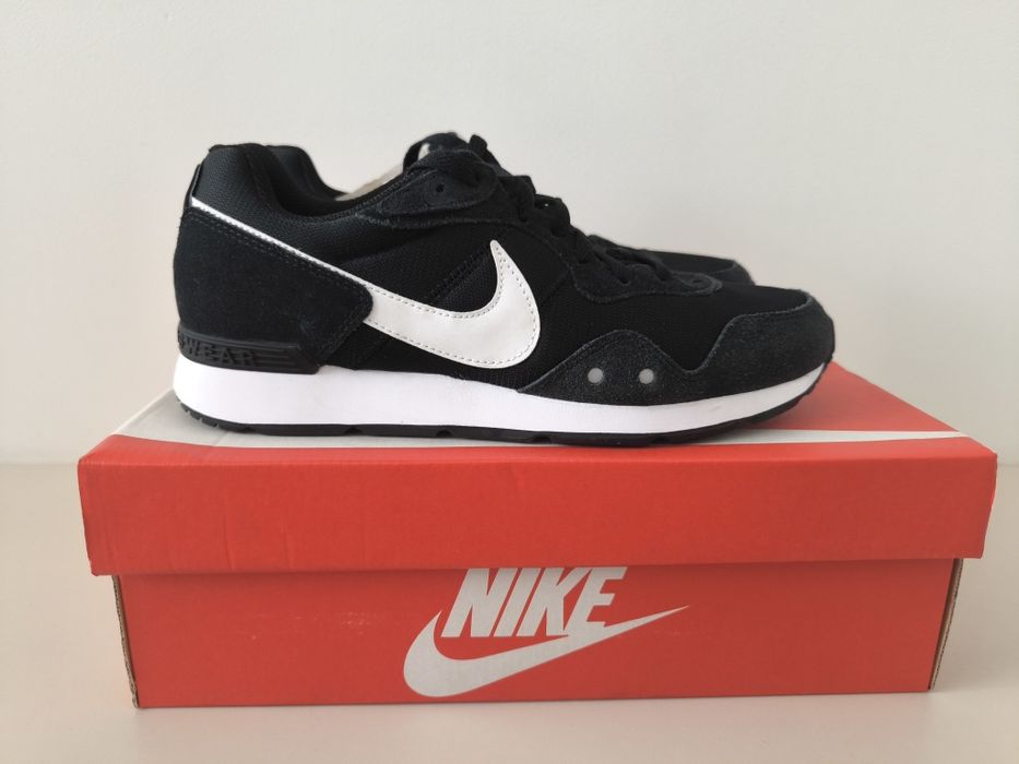Чоловічі кросівки Nike venture runner 42