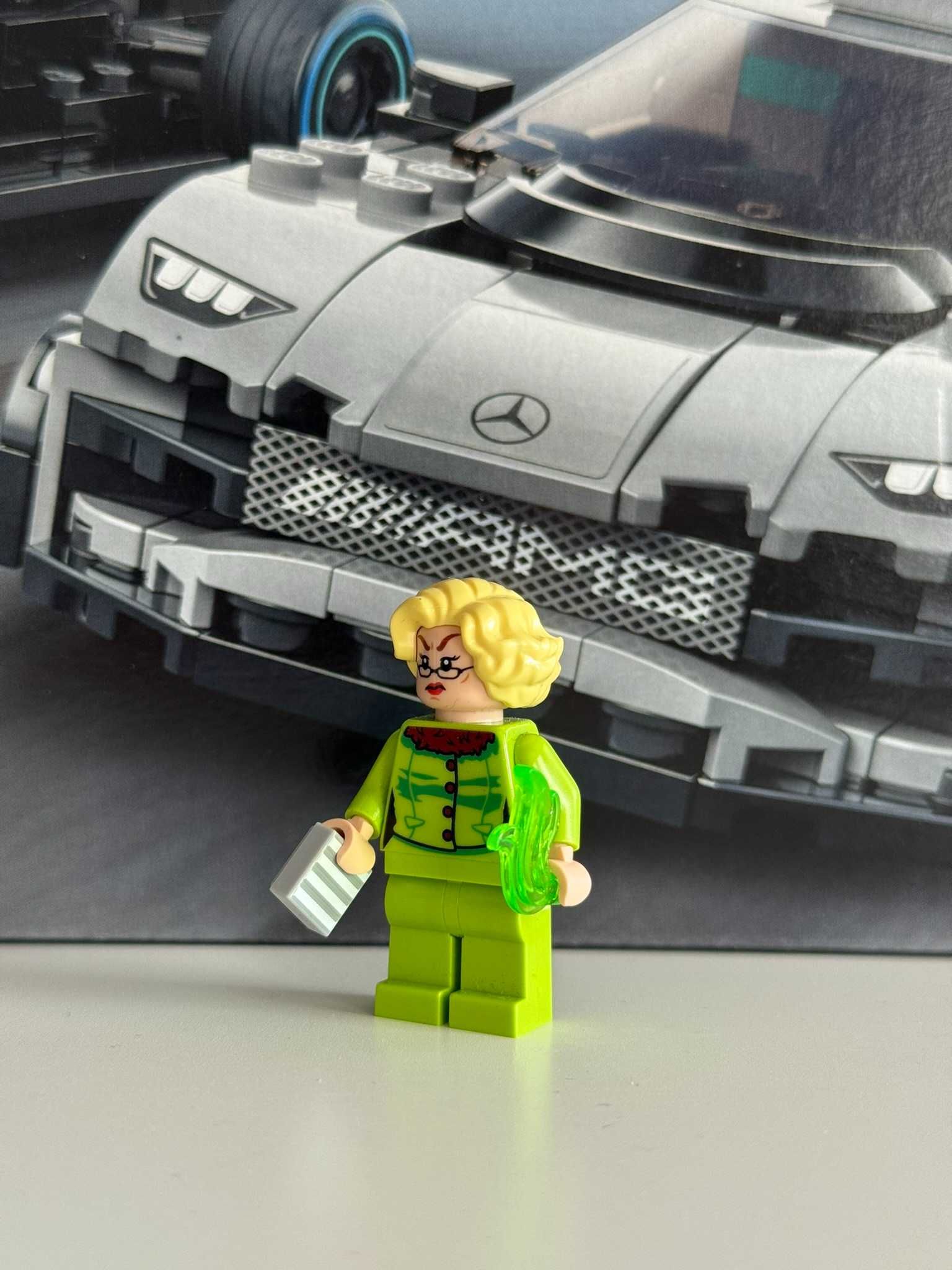 Lego Minifigurka Rita Skeeter
