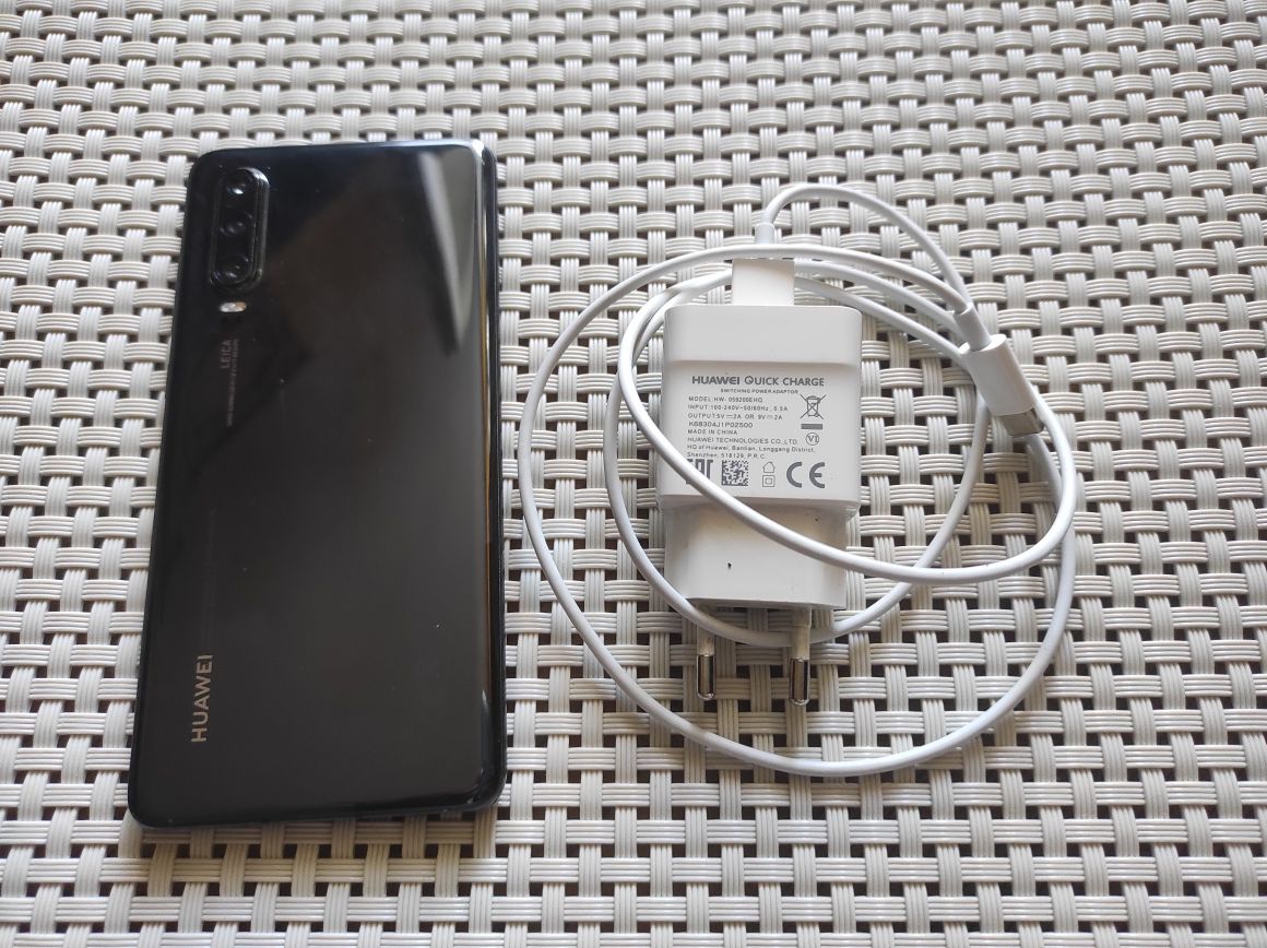 Huawei P30 6/128, 30xzoom, mocna bateria