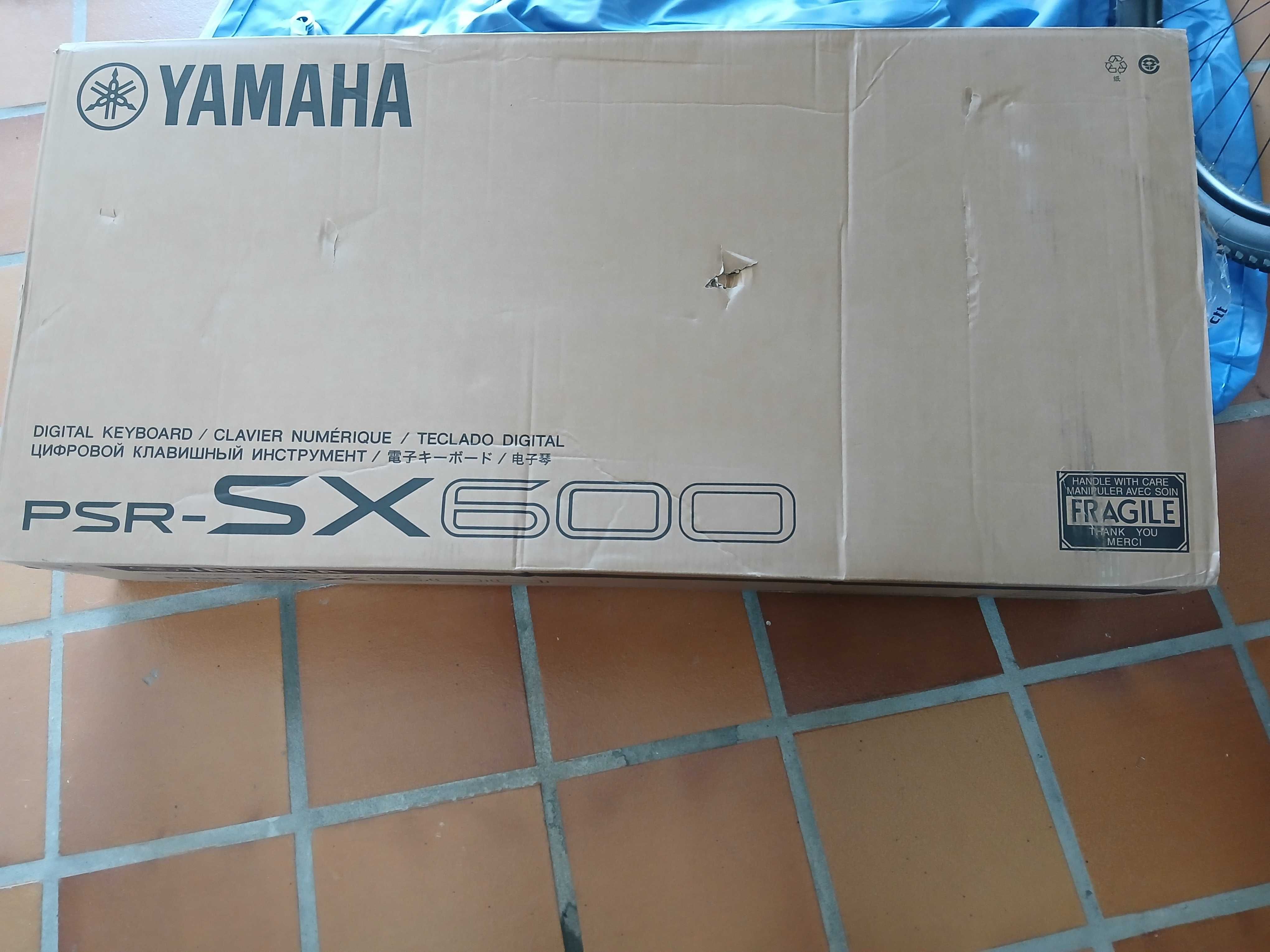 Vendo teclado Yamaha, modelo PSR-SX600
