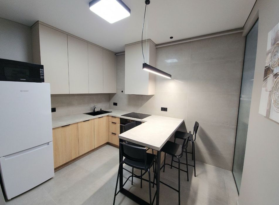 Подобова оренда 2кім. в центрі