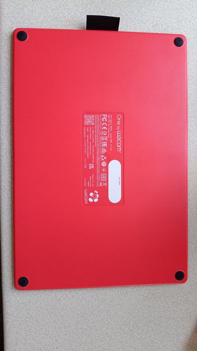 One by Wacom CTL-672 tablet graficzny