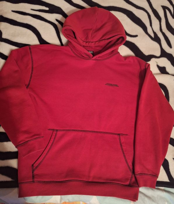 Czerwona bluza  młodzieżowa