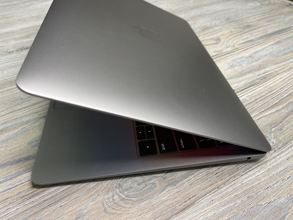 MacBook AIR M1 8/512 gb 2021 MGN63 mgn73   уценка полоса дисплей 299$