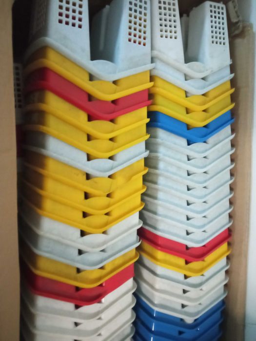 Liquidação total -Cestos para talheres