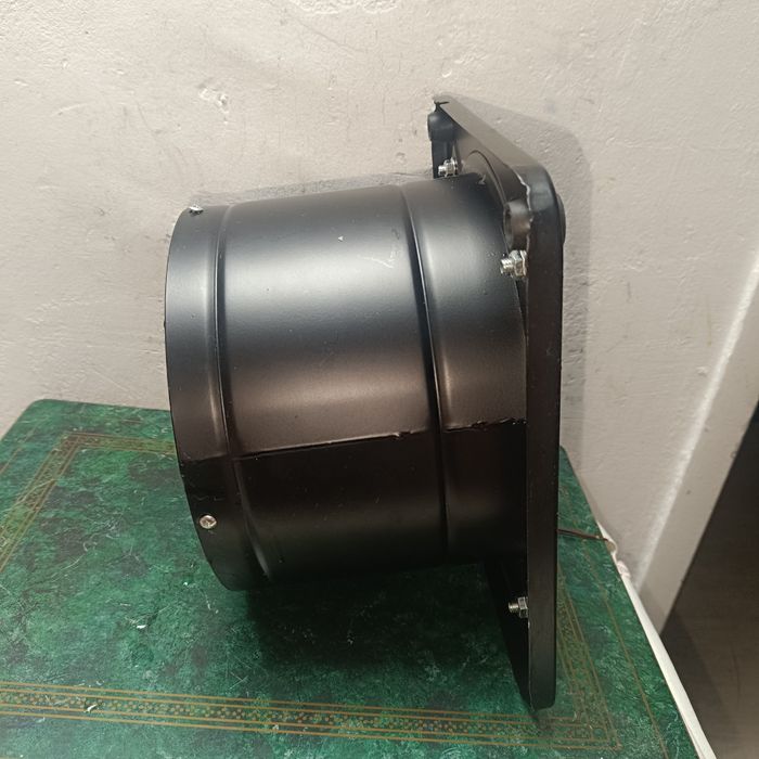 Вентилятор осевой настенный размер 25×25 фабричный Китай куплен в Герм