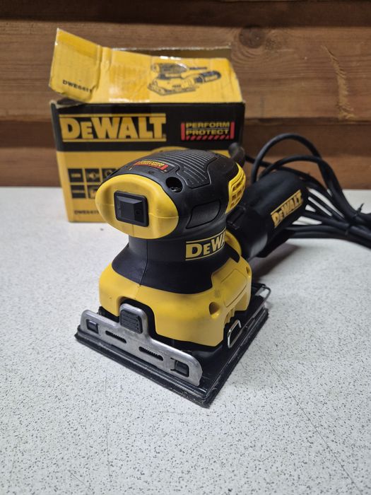 DeWalt Szlifierka Oscylacyjna DWE6411