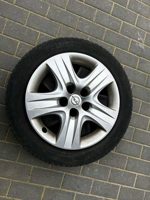 Felgi stalowe R17 + oryginalne kołpaki Opel Insygnia