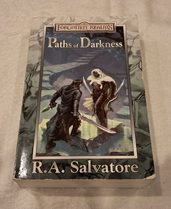 Роберт Сальваторе. Paths of Darkness.