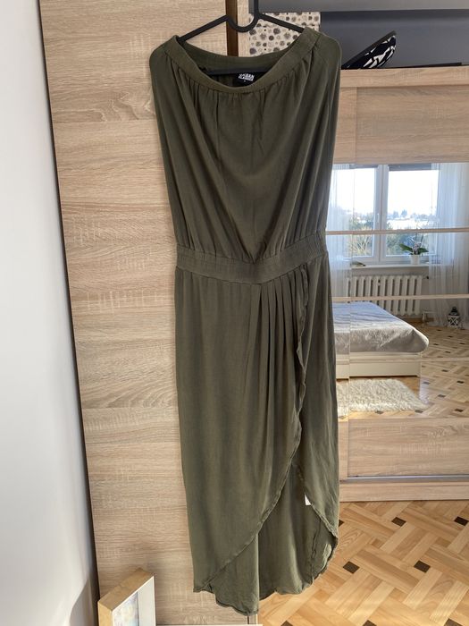 sukienka letnia Urban Classics bez rękawów rozcięcie zielona khaki