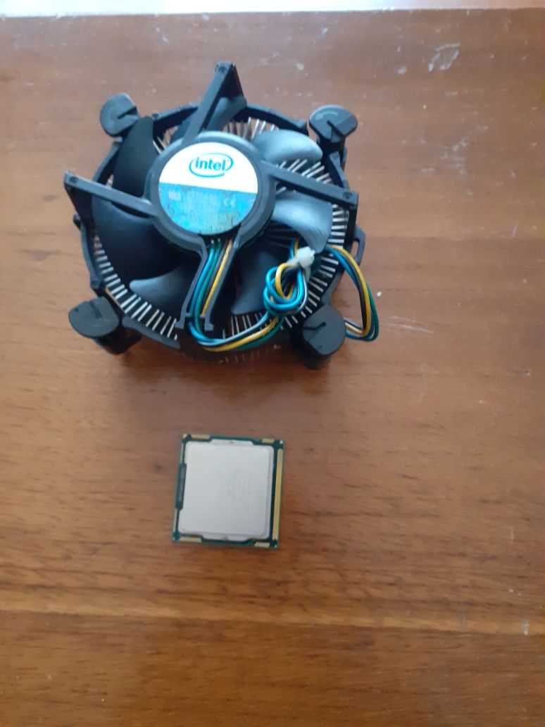 Intel core i5 650  mais cooler da Intel