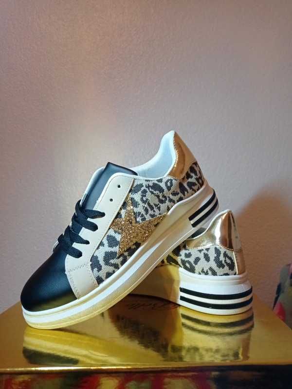 Sapatilhas Zebra Estrela Dourada - 40 - Novas!!