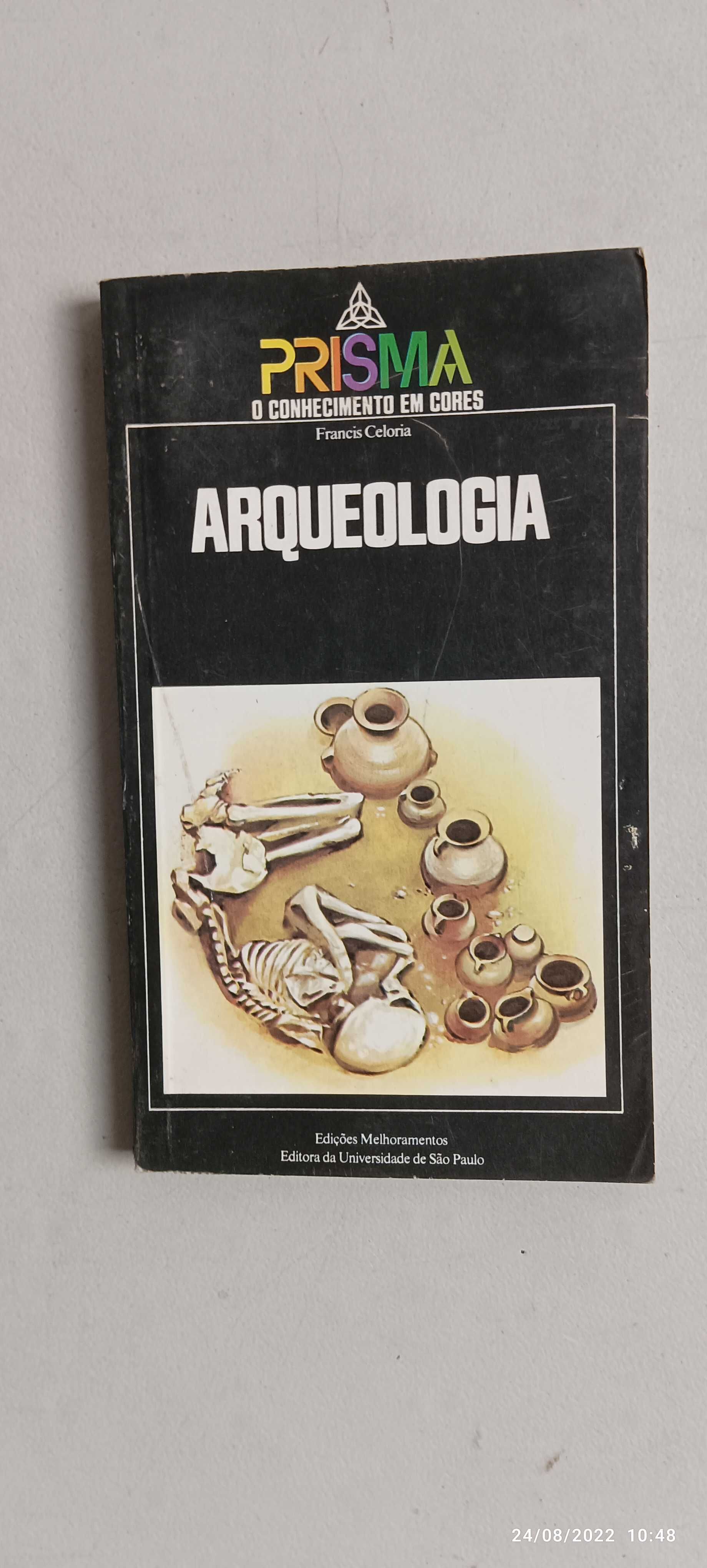 Livro Pa-3 - Francis Celoria - Arqueologia