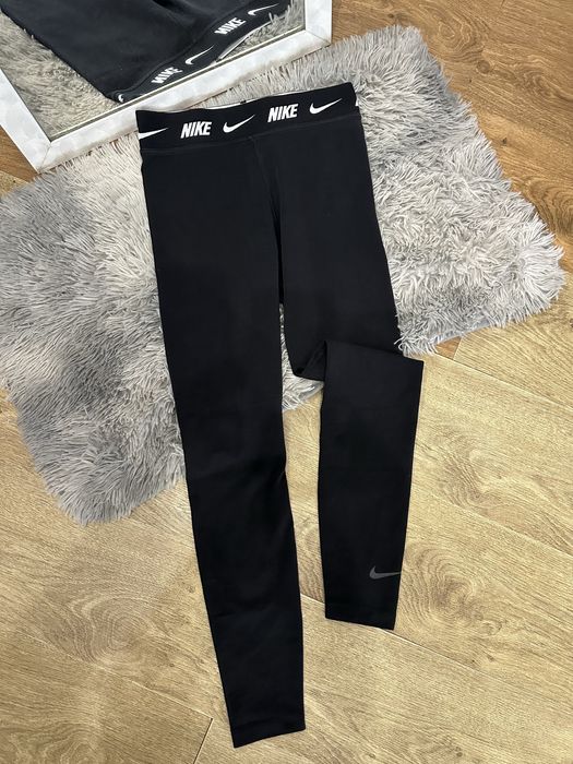 Неймовірно круті лосини NIKE