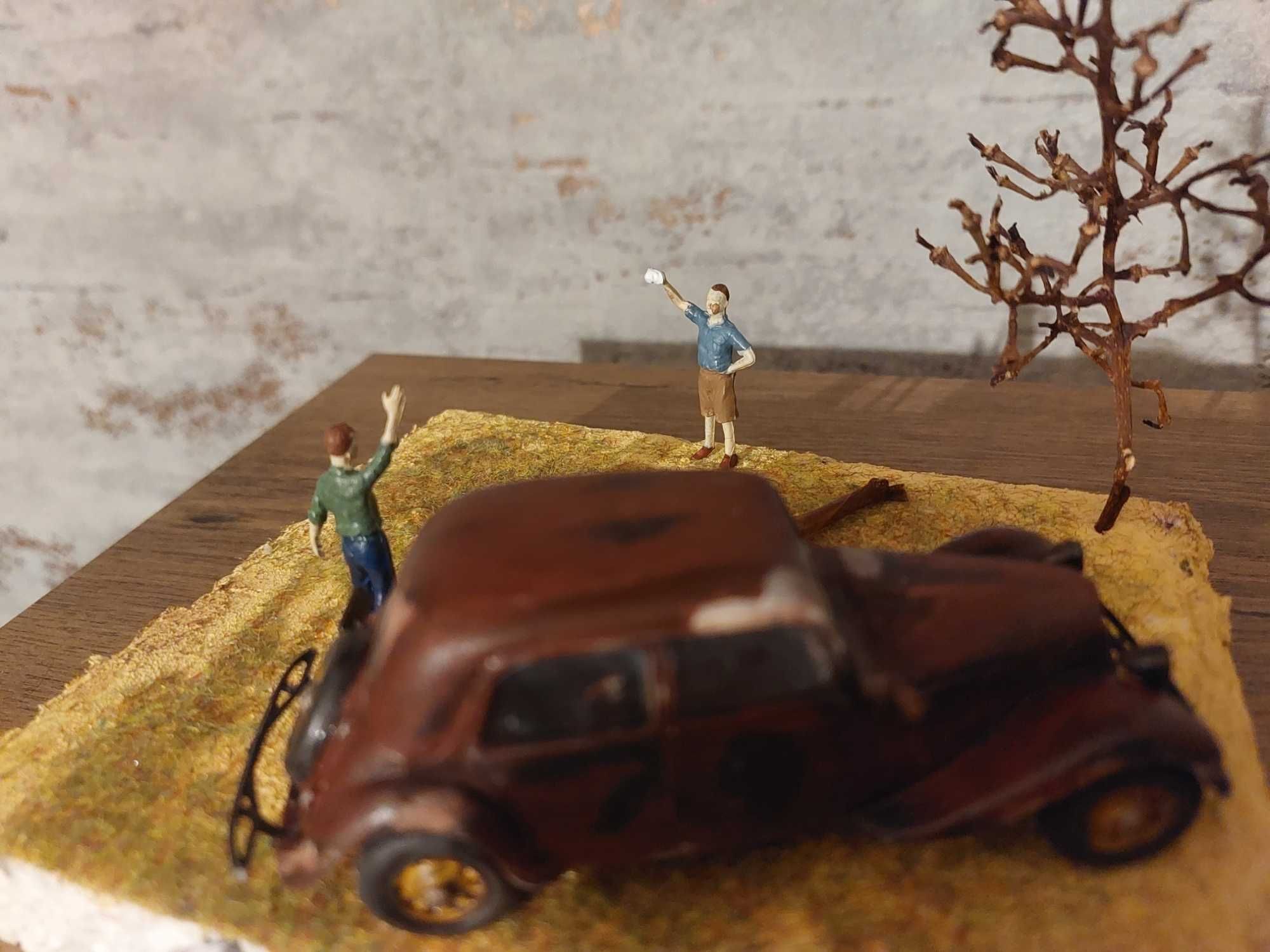 Diorama wrak Citroen 11 CV