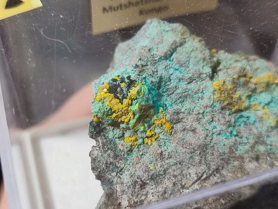 Minerały do kolekcji uranowe schoepit