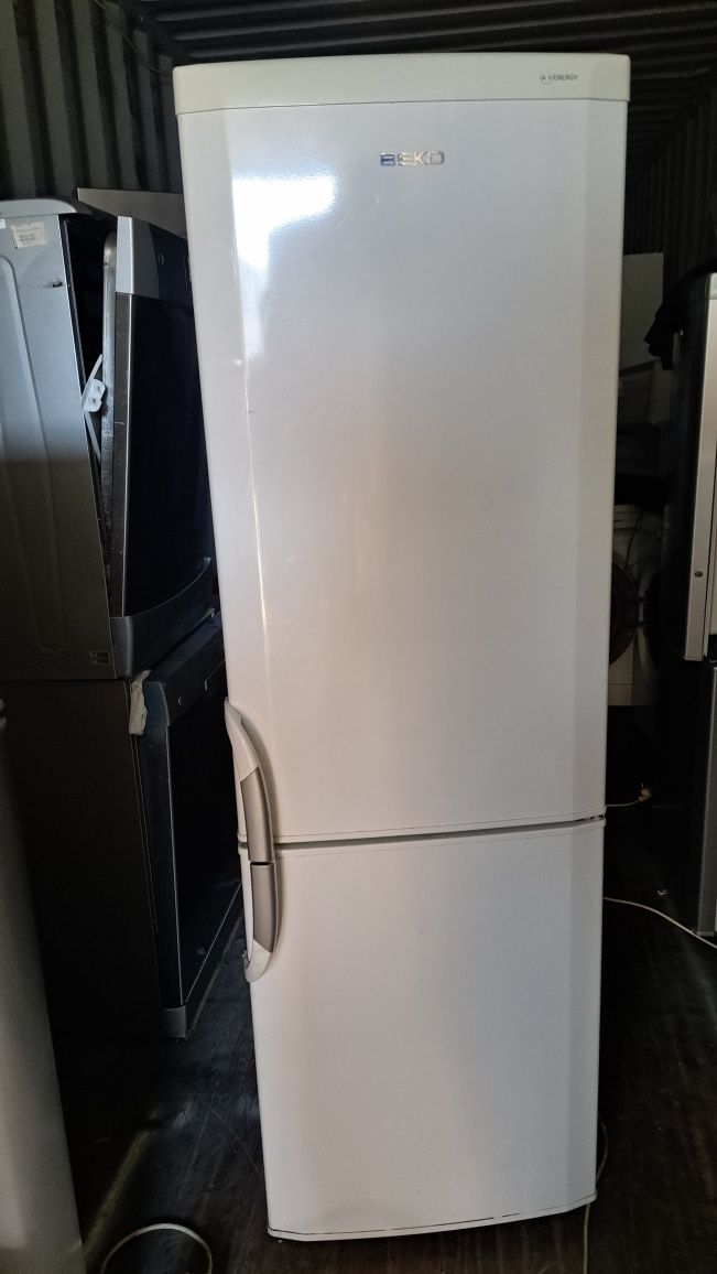 Sprzedam lodówkę firmy Beko