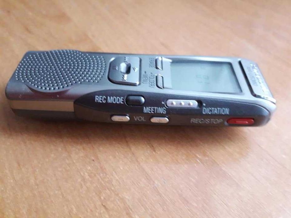 Диктофони портативний рекордер Panasonic RR-QR180