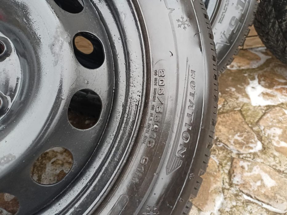 Opony zimowe na felgach 16 5x112