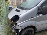 Opel vivaro Trafic 2.5DCI zwrotnica amortyzator lewa strona