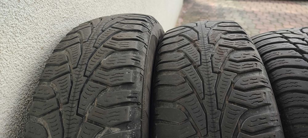 Opony zimowe 165/70 R14 2szt Nokian 2szt Uniroyal