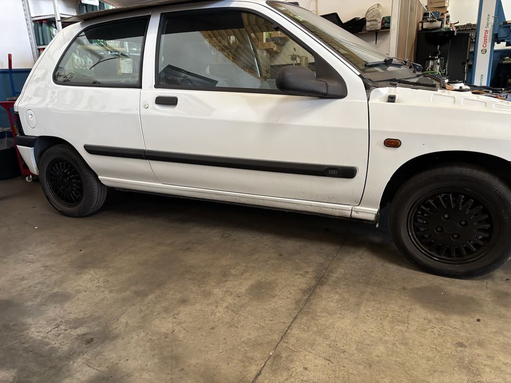 Peças Clio 1.9D
