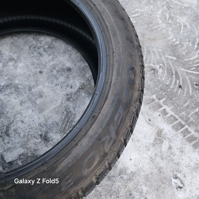2x Opony zimowe 255/45/19 104V Pirelli Sottozero 3, bieżnik 8mm, 2021r