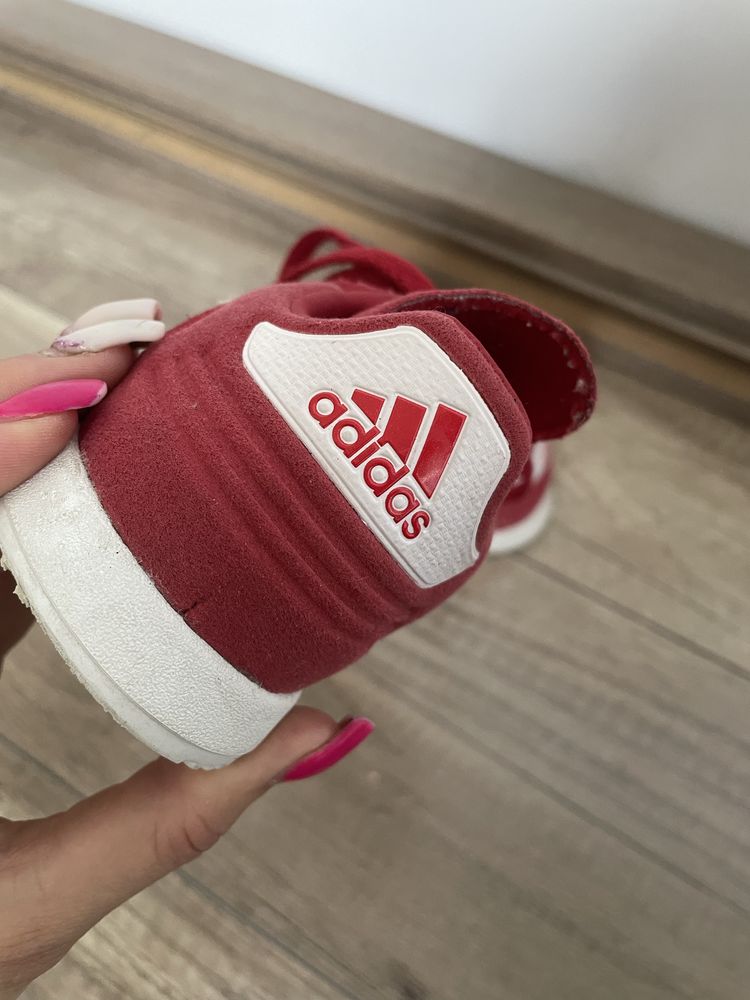 Buty polbuty sportowe oryginalne adidas adidasy 28
