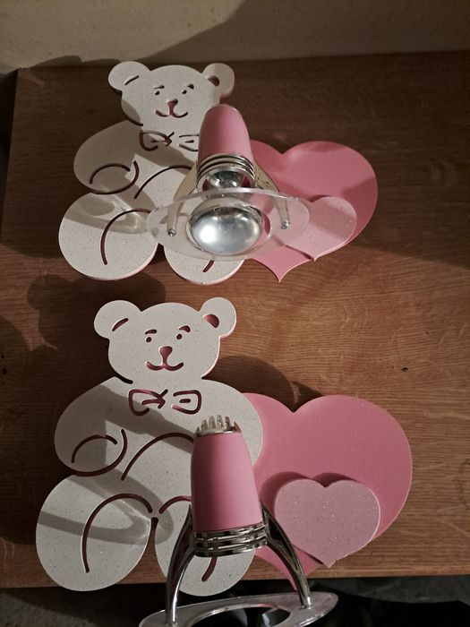 Oświetlenie do pokoju. Kształt misie