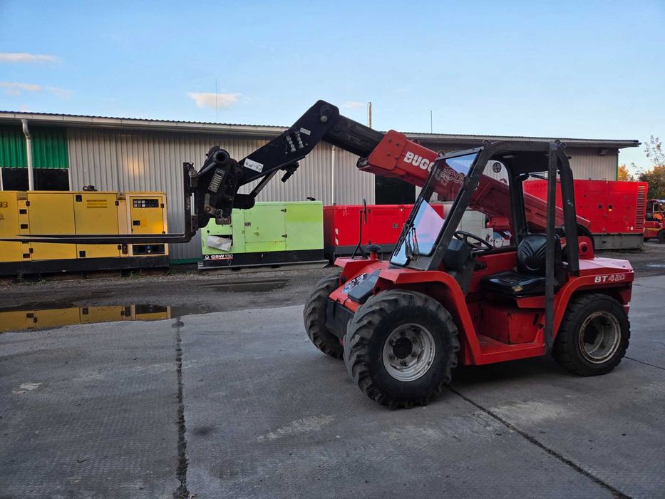 Телескопічний навантажувач, погружчик Manitou BT420, агро погрузчик