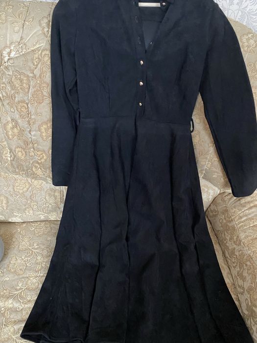 Замшева сукня в стилі бебідол