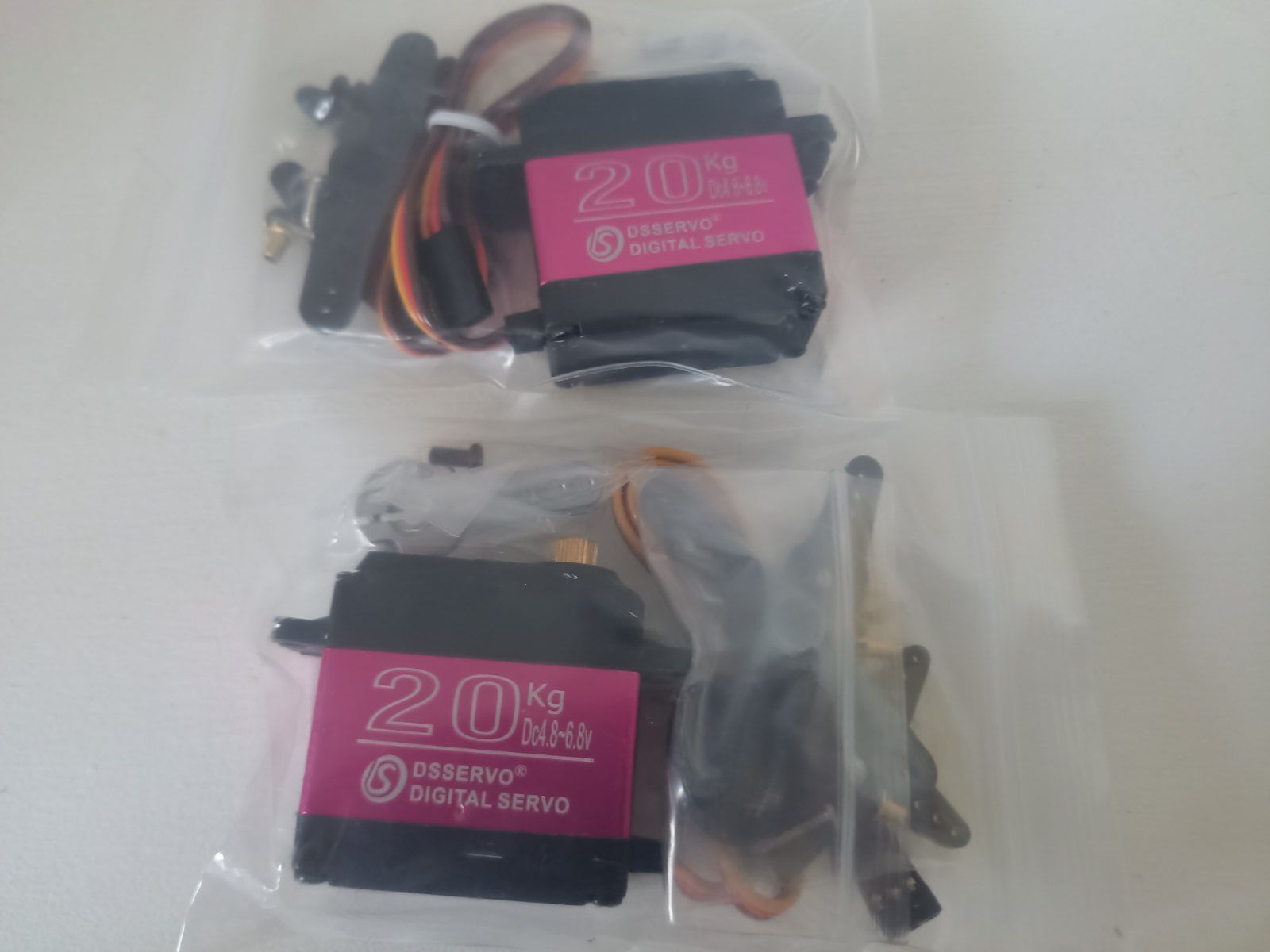 Сервопривід DS3218  MG 20кг 180 градусів для Arduino ARM PIC sy