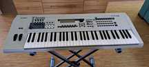 Syntezator YAMAHA MO6
