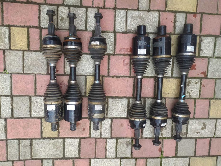Полуось Jeep Cherokee KL 552123661 68292303 TRAILHAWK 68292313