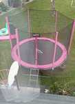 Różowa trampolina