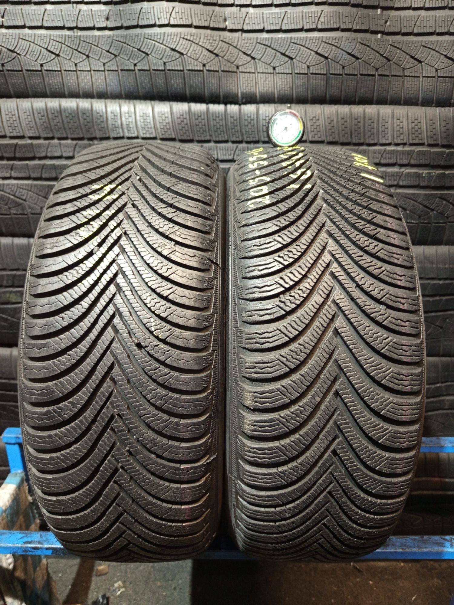 205/55R16 Michelin Alpin5