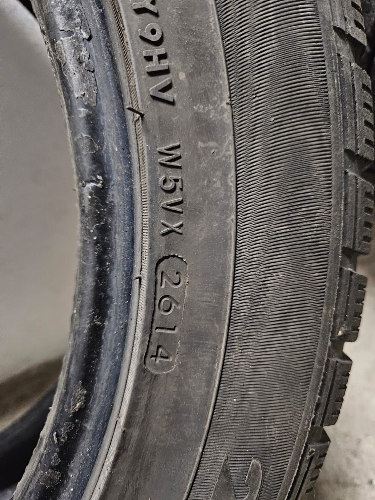 Opony zimowe 215/55 r17