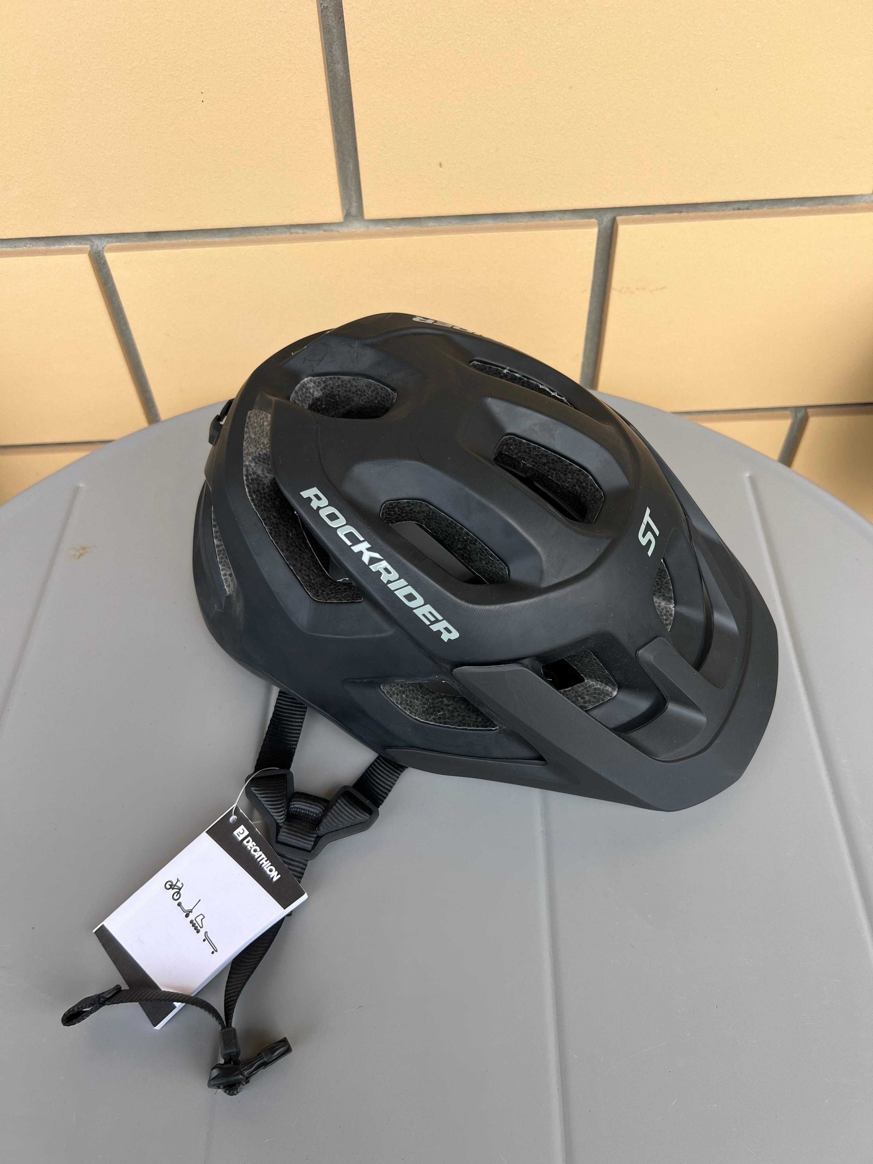Conjuto Capacete, Luvas e Bolsa Ciclismo